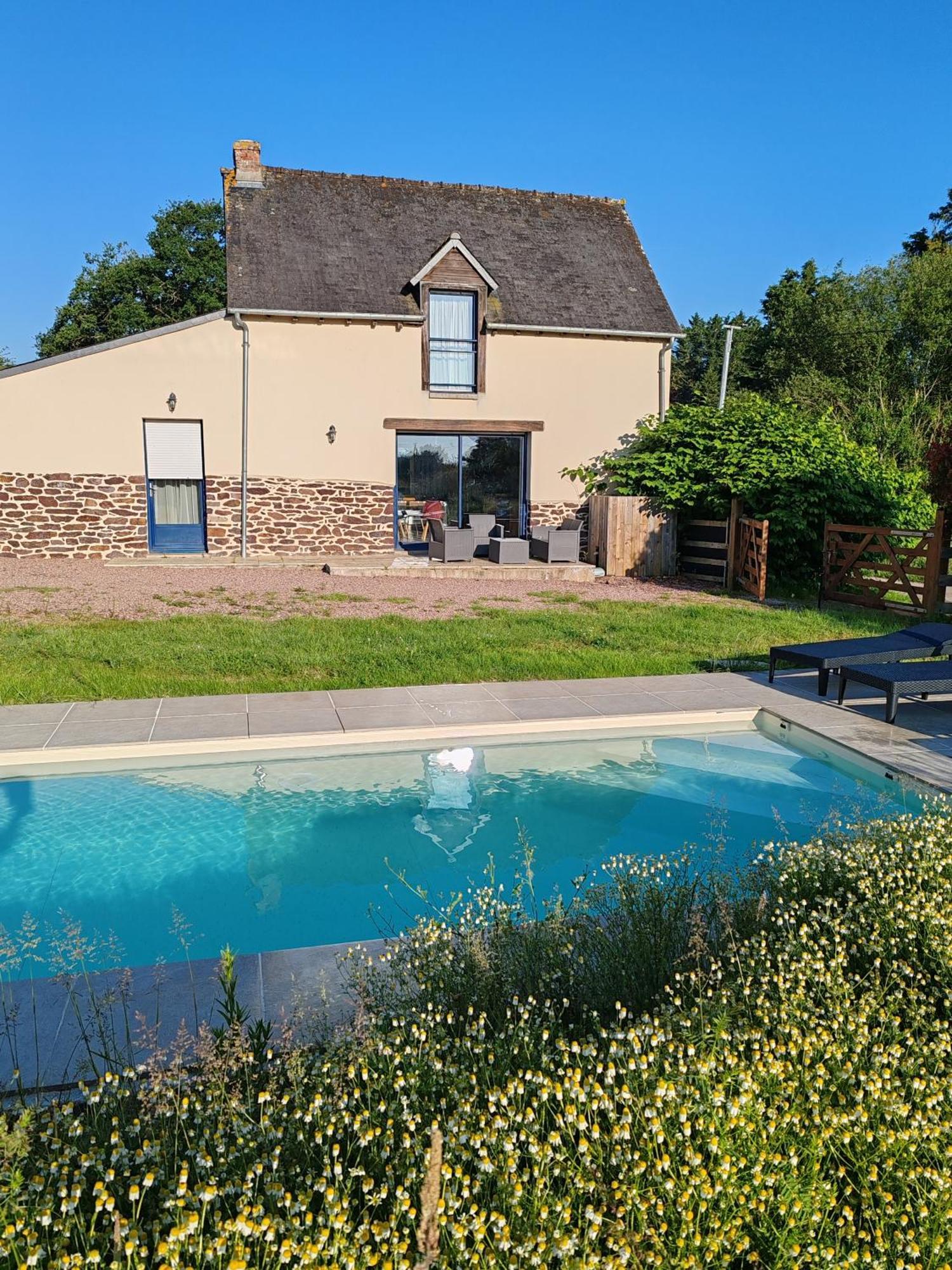 L'Ote De Brekilien Villa Saint-Malon-sur-Mel Exterior foto